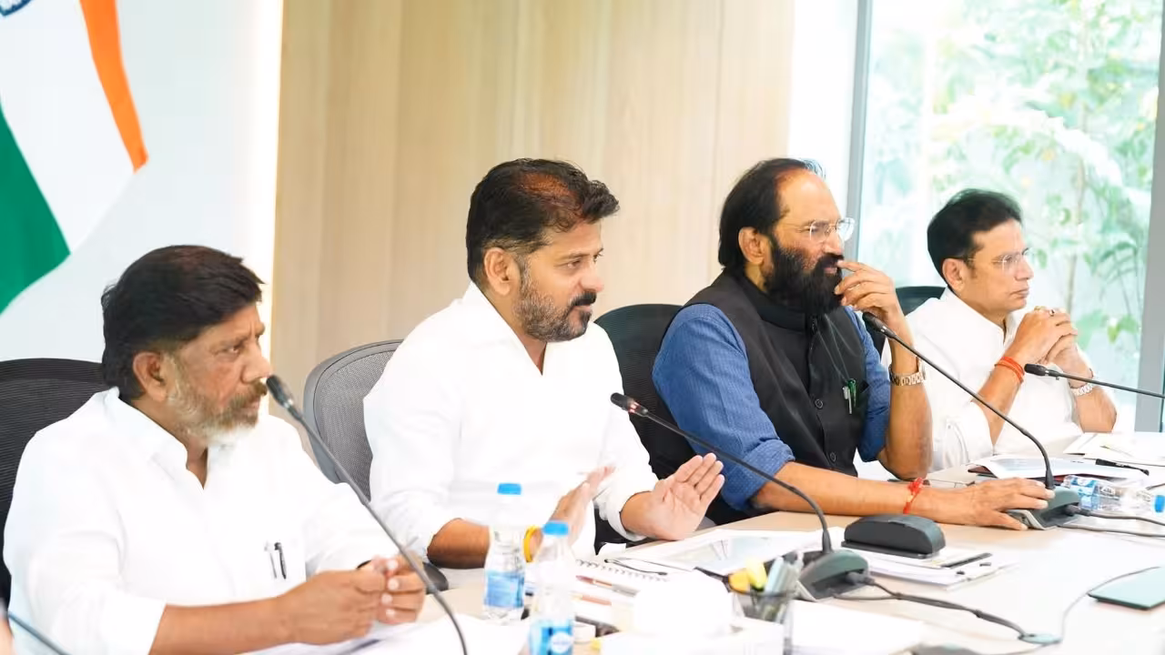 Revanth Reddy | మహారాష్ట్రతో చర్చలకు సిద్ధం కండి.. తుమ్మడిహెట్టి నివేదికలన్నీ రెడీగా ఉంచండి