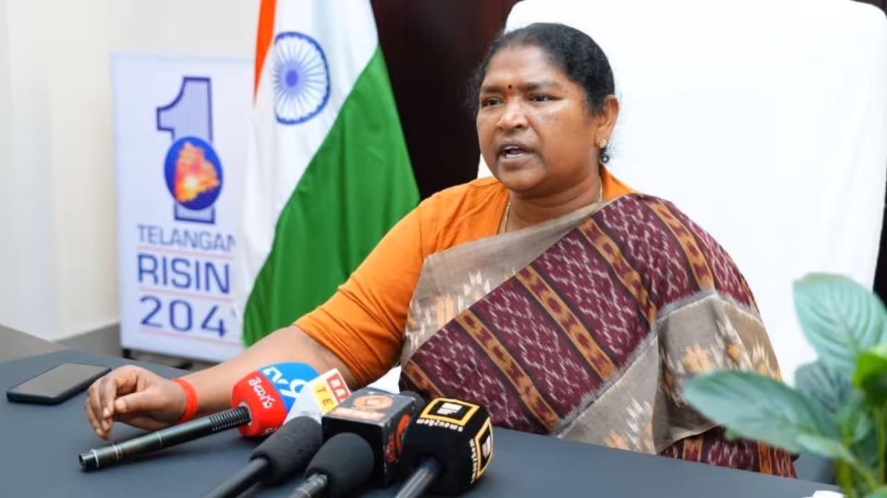 Seethakka | పింఛన్ వచ్చే భర్త చనిపోతే వెంటనే భార్యకు పింఛన్: మంత్రి సీతక్క