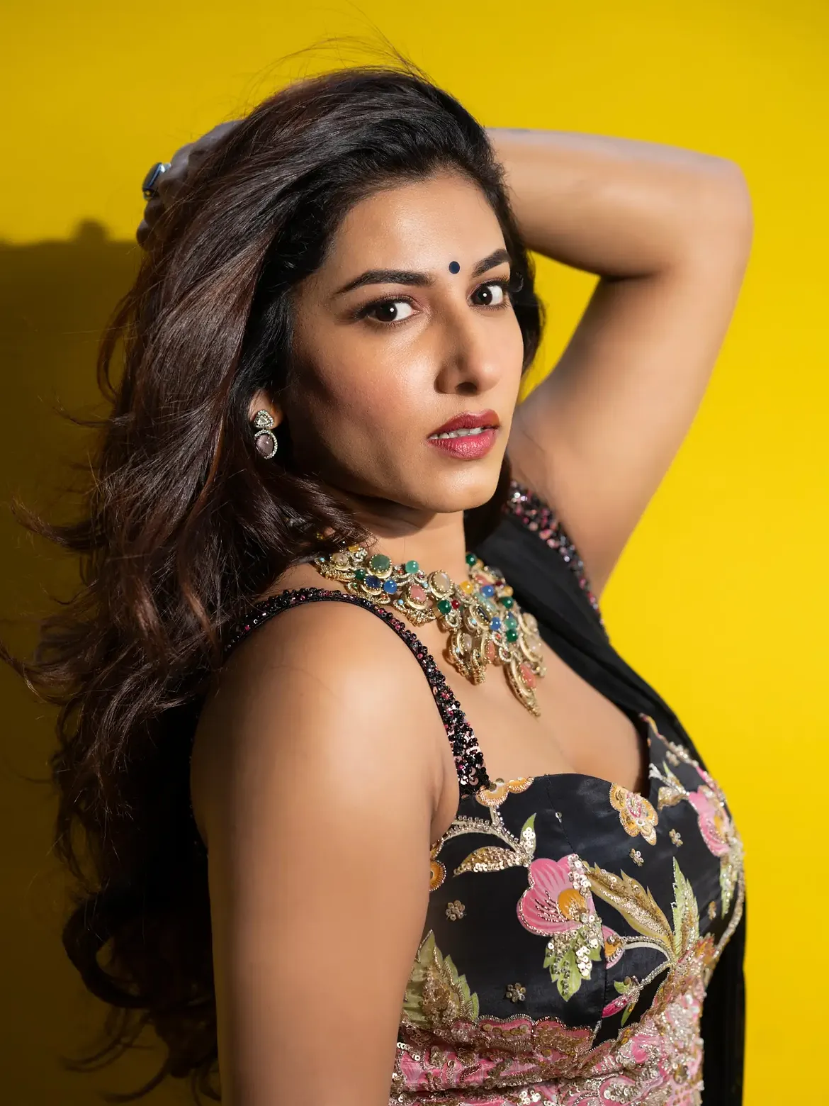 Vishnu Priya | బోల్డ్ లుక్లో తెలుగు యాంకర్ – విష్ణుప్రియ లేటెస్ట్ ఫొటోలు - Image 5