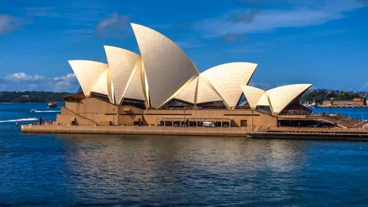 Australia Visa | ఆస్ట్రేలియా వీసా రూల్స్లో మార్పులు.. భారతీయులకు బయోమెట్రిక్స్ తప్పనిసరి..