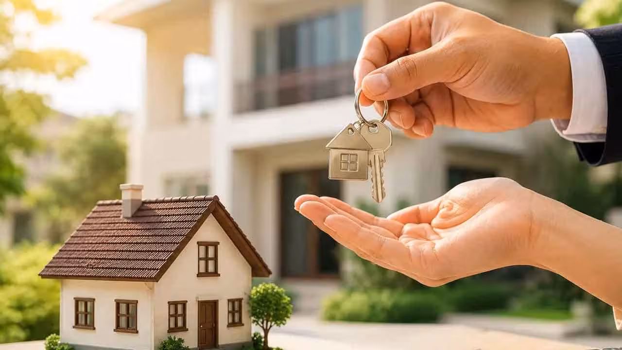 SIP | ఐదేళ్లలో సొంతింటి కల నెరవేర్చుకోవాలా? నెలకు ఎంత పెట్టుబడి పెట్టాలో తెలుసుకోండి!