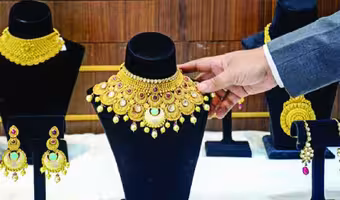Gold And Silver Prices Today | స్థిరంగా కొన‌సాగుతున్న బంగారం, వెండి ధ‌ర‌లు.. కొనాలా, వ‌ద్దా.. నిపుణులు ఏమంటున్నారు..?