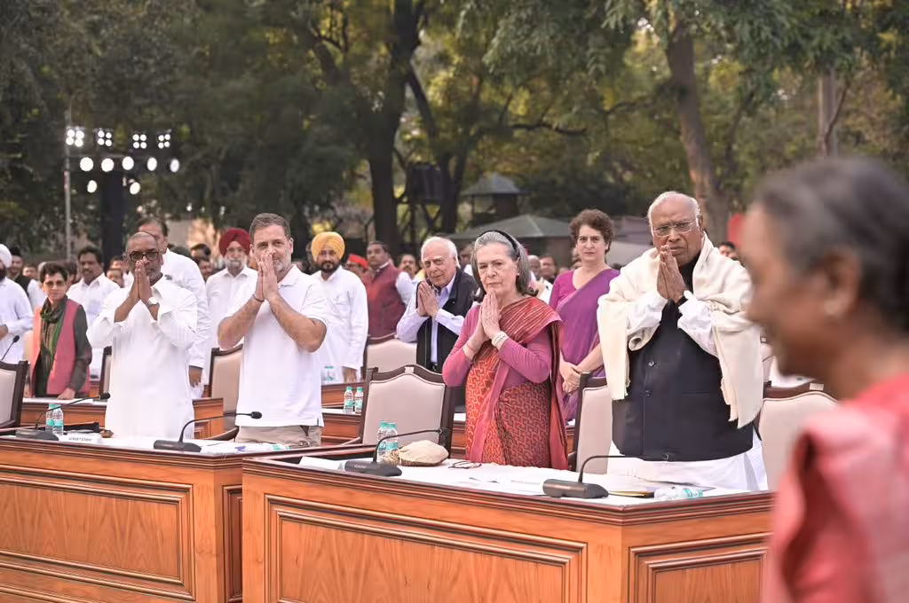 Kharge Levels 6 Big Charges Against CEC Gyanesh Kumar at Public Impeachment