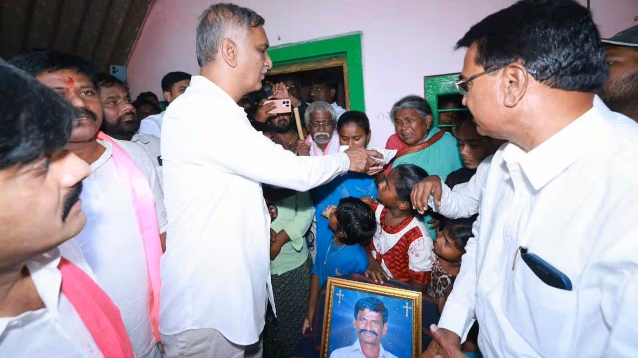 Harish Rao | పాలమూరుకు పట్టిన శని కాంగ్రెస్.. మళ్ళీ వలసలు రేవంత్ రెడ్డి వైఫల్యం