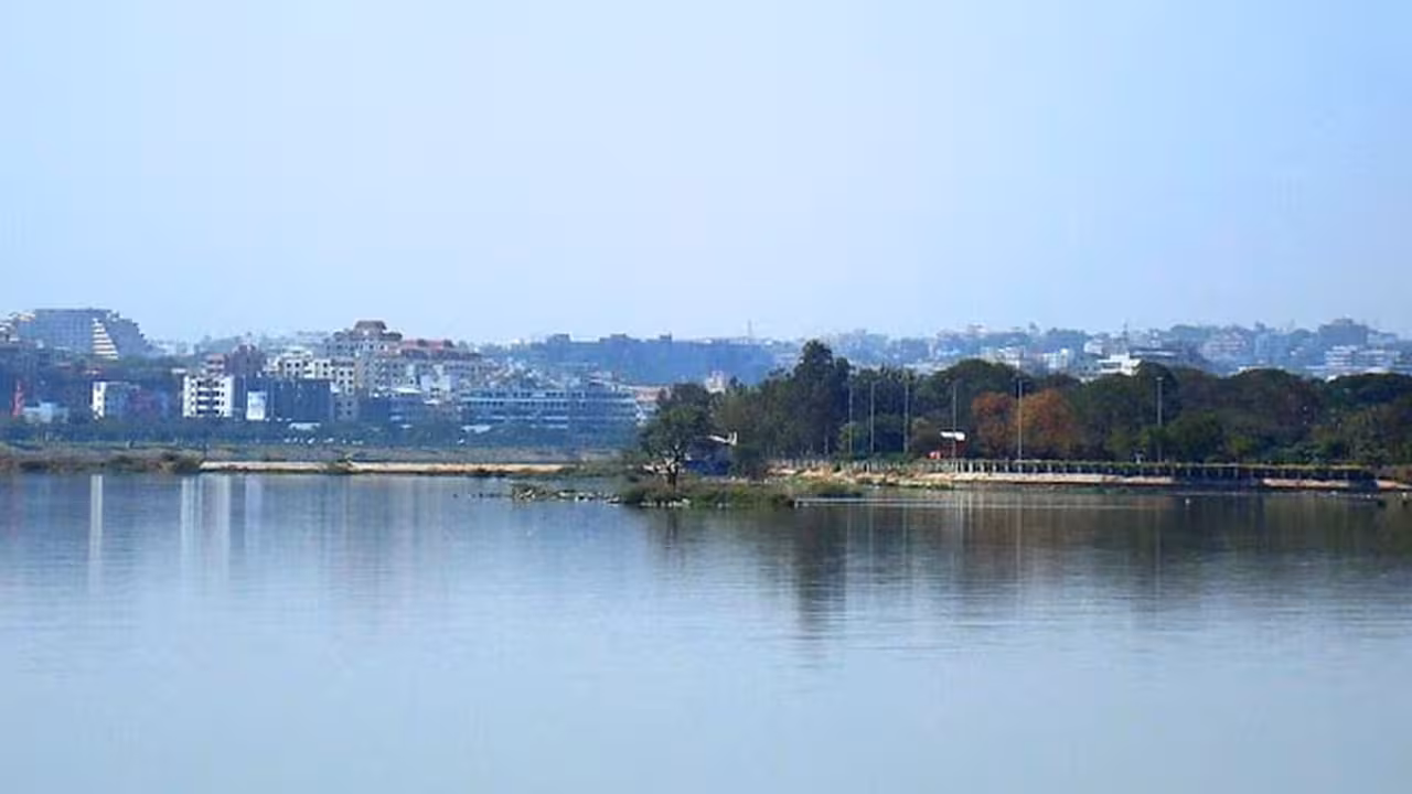 Hyderabad | ఆరేండ్ల బిడ్డను హుస్సేన్సాగర్లో విసిరేసిన తల్లి..