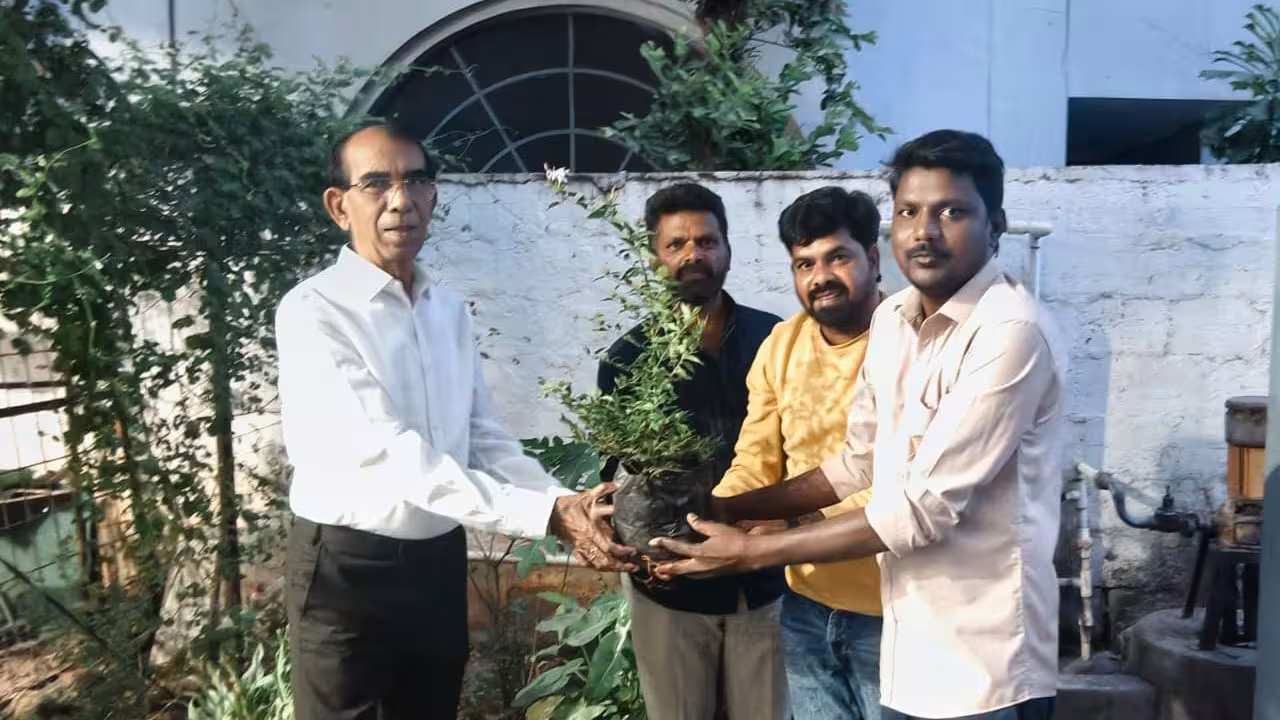 Green India Challenge | గ్రీన్ ఇండియా చాలెంజ్.. మొక్క నాటిన డాక్టర్ చెన్నాడి జగన్మోహన్ రావు