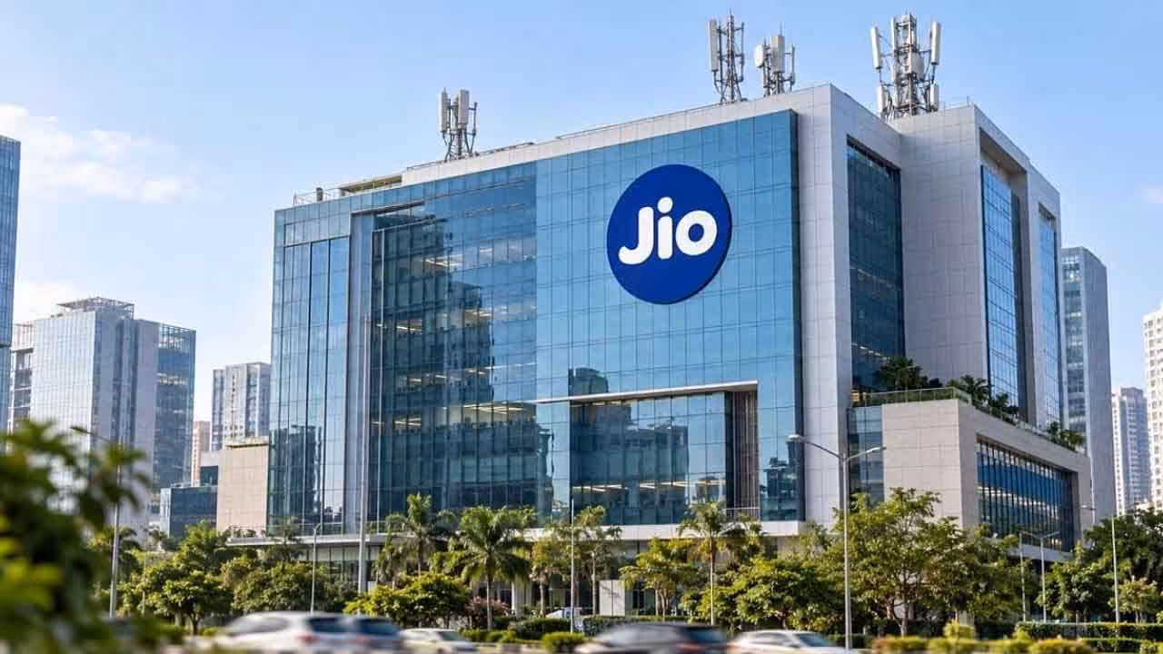 Jio IPO | జియో ఐపీఓకు రికార్డు స్థాయిలో స్పందన.. 100 నిమిషాల్లోనే పూర్తి సబ్స్క్రిప్షన్..