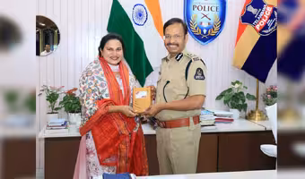 Koyyala Ruth John Paul | ఎమర్జెన్సీ మెడిసిన్లో ఎండీ పూర్తి చేసిన మొదటి ట్రాన్స్ మహిళ