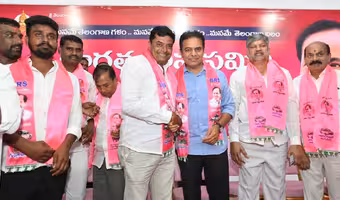 KTR | రేవంత్ న‌ల్ల‌మ‌ల పులి కాదు.. చంద్ర‌బాబు ద‌గ్గ‌ర పిల్లి