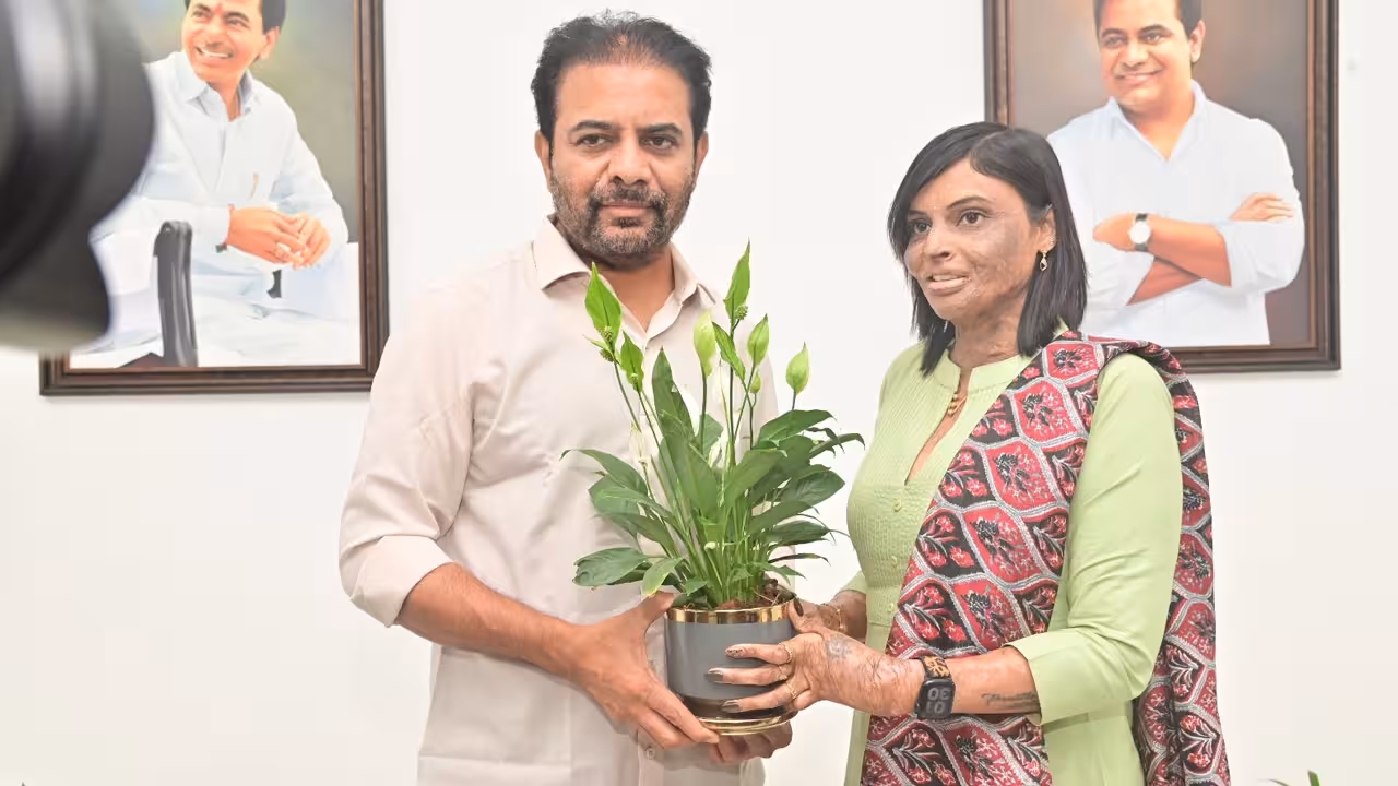Burns to Shine 2026 | కాలిన గాయాల బాధితులకు ఉచిత సర్జరీలు.. నిహారి సేవలకు కేటీఆర్ ఫిదా!