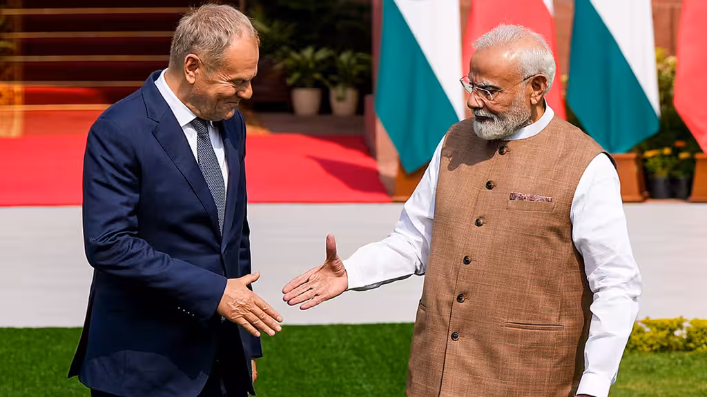 PM Modi and Polish PM Donald Tusk Boost Ties in Defence, Space Nuclear Energy Aim to Double Trade by 2030
