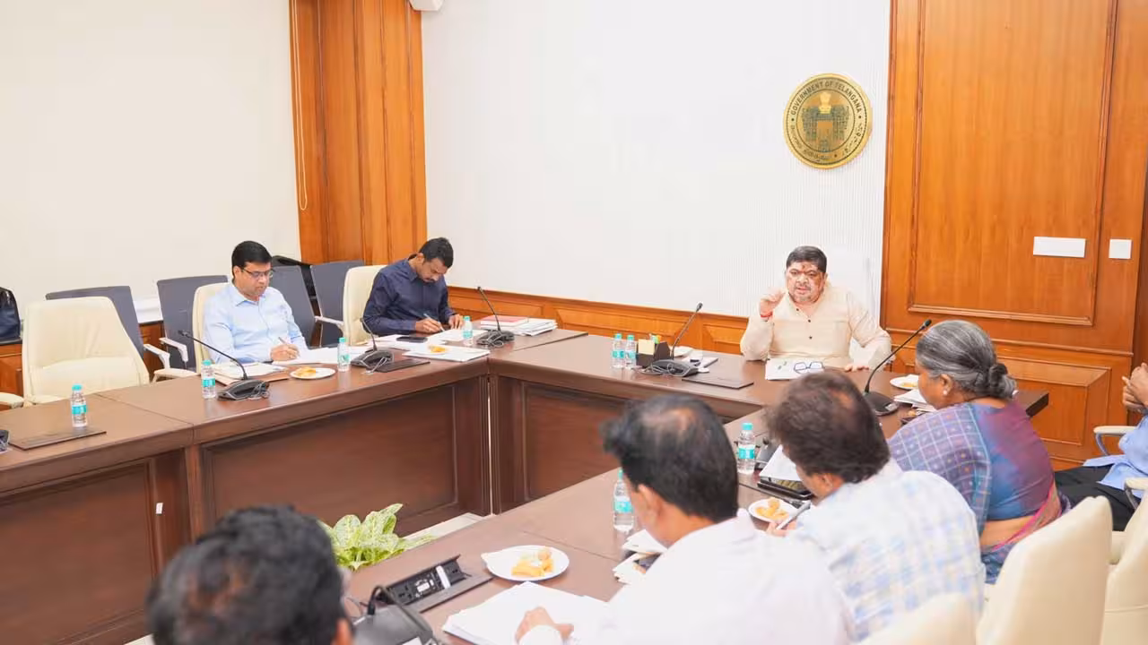 Telangana | డిసెంబర్ 9న 1.90 లక్షల మంది మహిళలకు కుట్టు మిషన్లు పంపిణీ