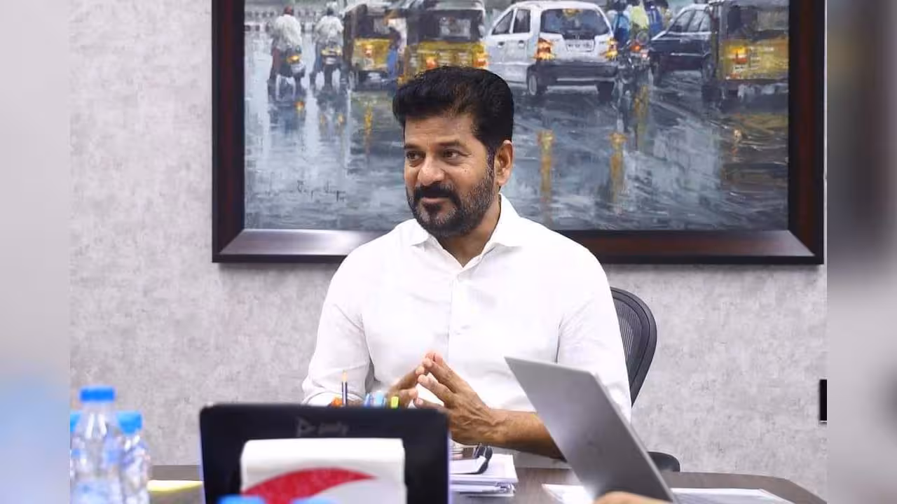 CM Revanth Reddy | కొత్త ఆస్పత్రుల్లో అత్యాధునిక పరికరాలు సమకూర్చండి