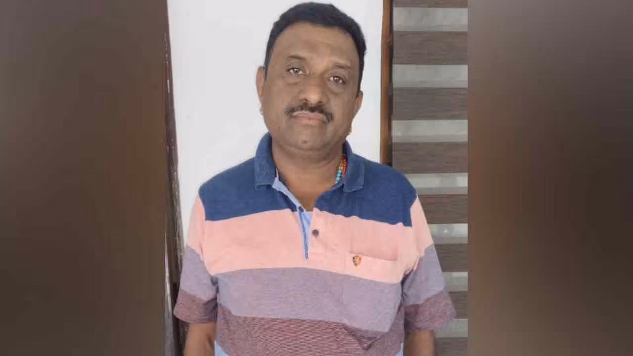 Karnataka | భర్తకు జీవిత ఖైదు.. భార్యకు జైలు అధికారి లైంగిక వేధింపులు