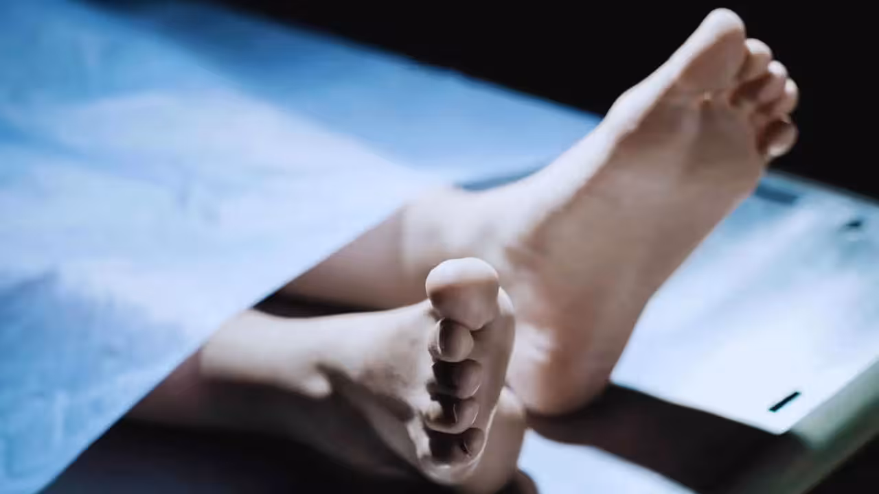 Suicide | బావిలో దూకి.. ప్రేమోన్మాది వేధింపులకు యువతి బలవన్మరణం